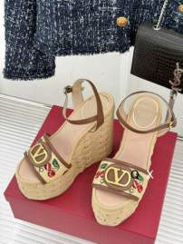 Picture of Valentino Shoes _SKUValentinsz35-40JX031020159